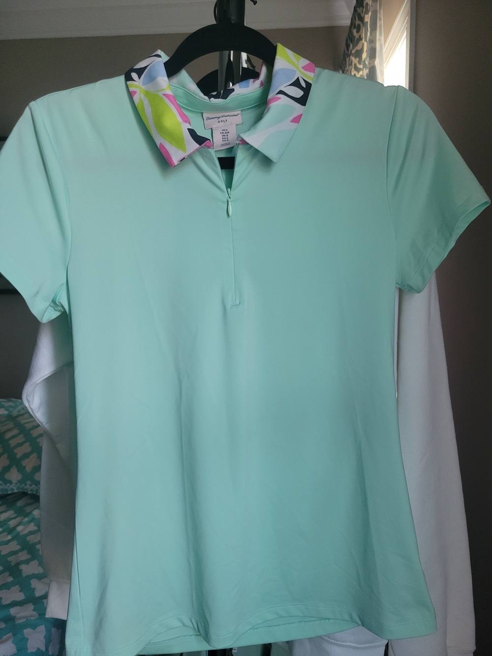 Tommy Bahama Mint Short-Sleeve Golf Polo with Printed Multi-Color Collar